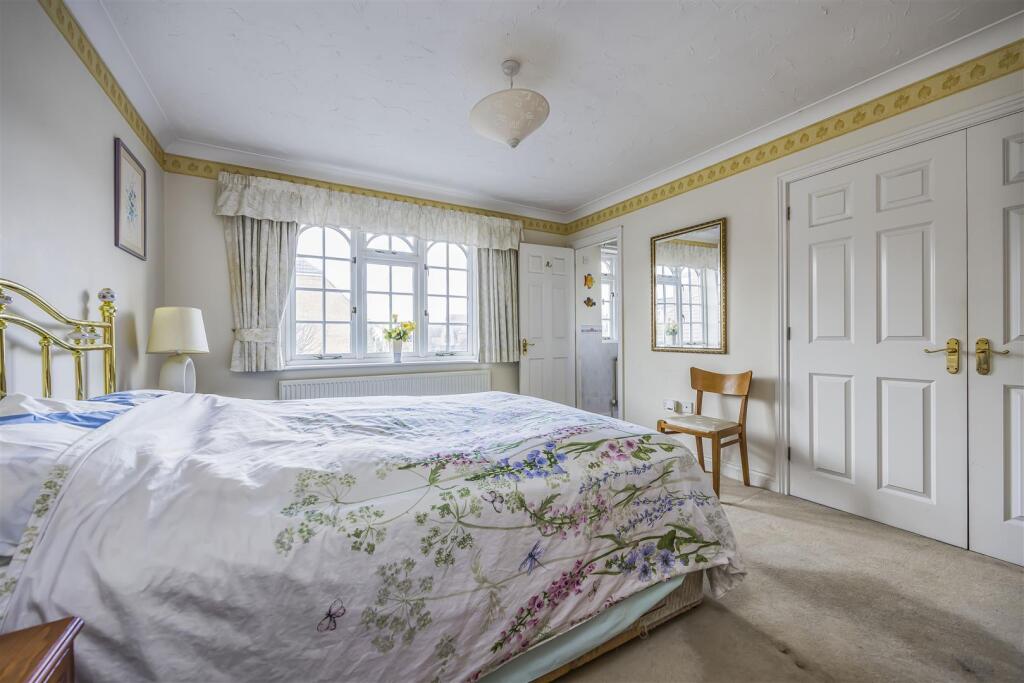 15 Teal Close, Horndean-PorticoMarketing-SoldBy-02