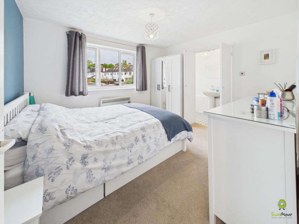 Pinecroft Court Available For Sale With Clinton Cr