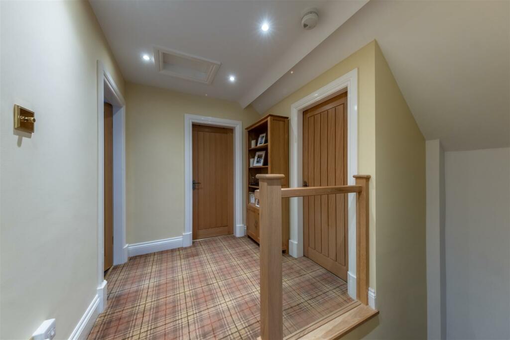 Church House-024.jpg