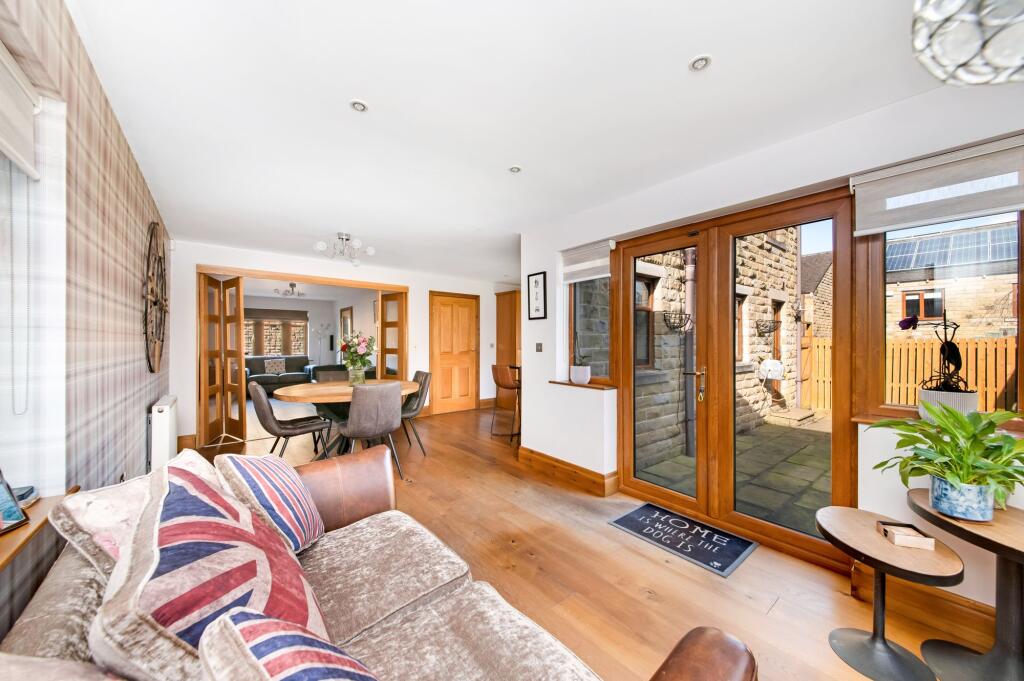 OPEN PLAN DINING LIVING KITCHEN