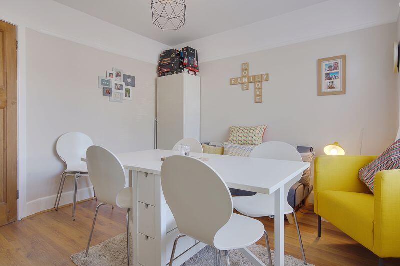 Dining Room (Pot. Bed Four)