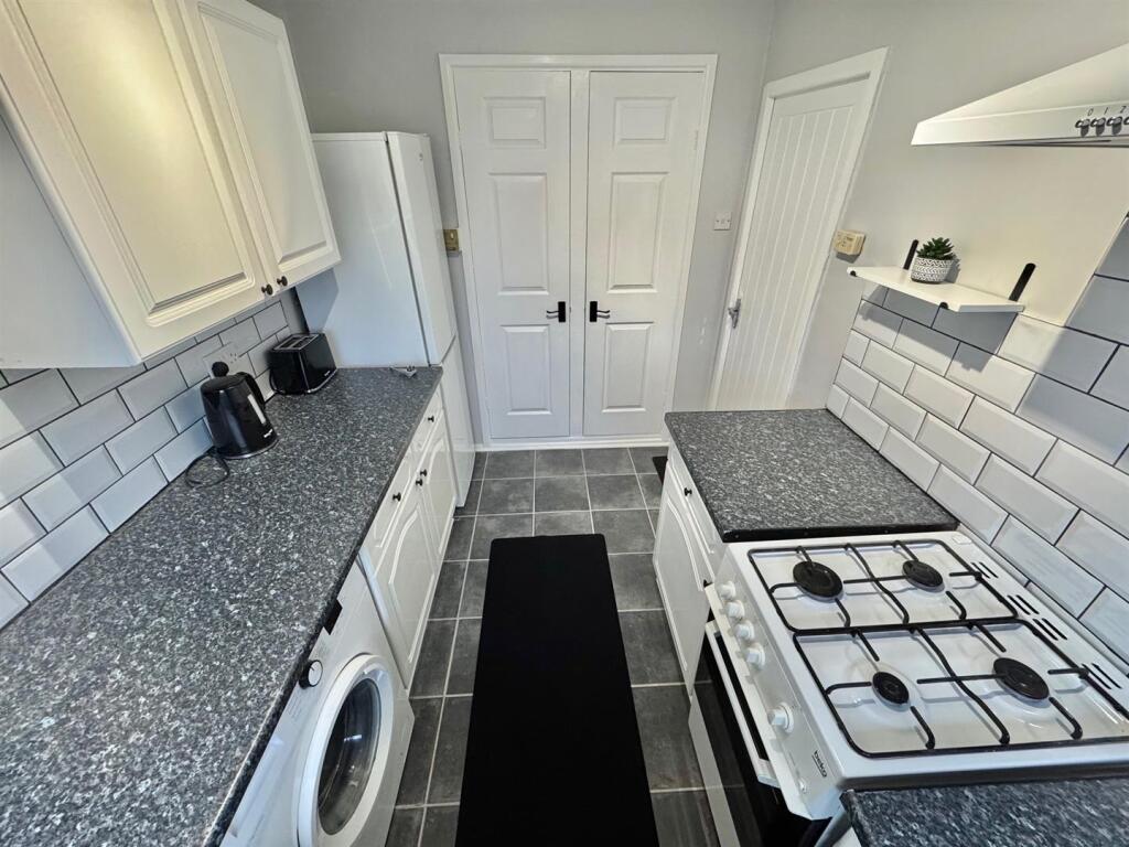 Kitchen....jpg