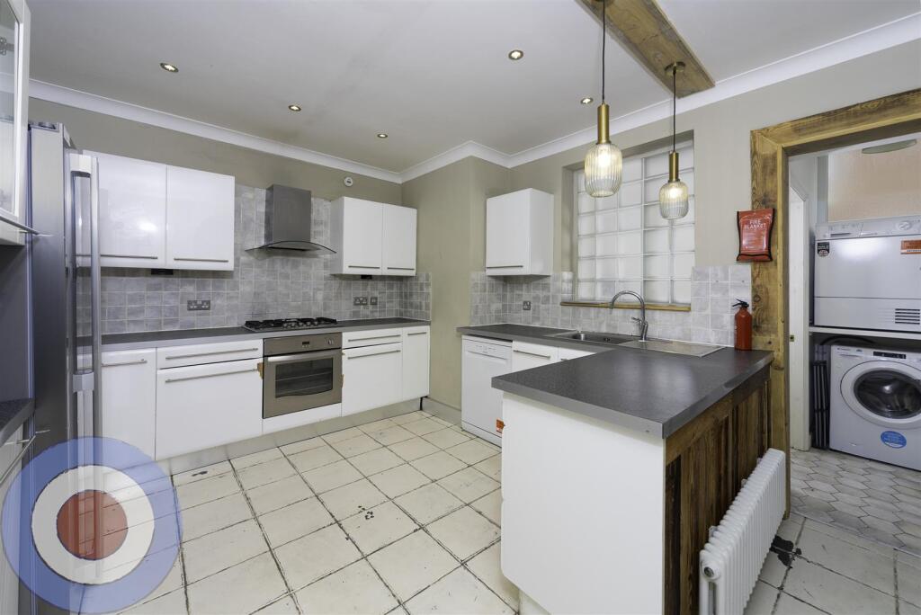 kitchen-Edit.jpg