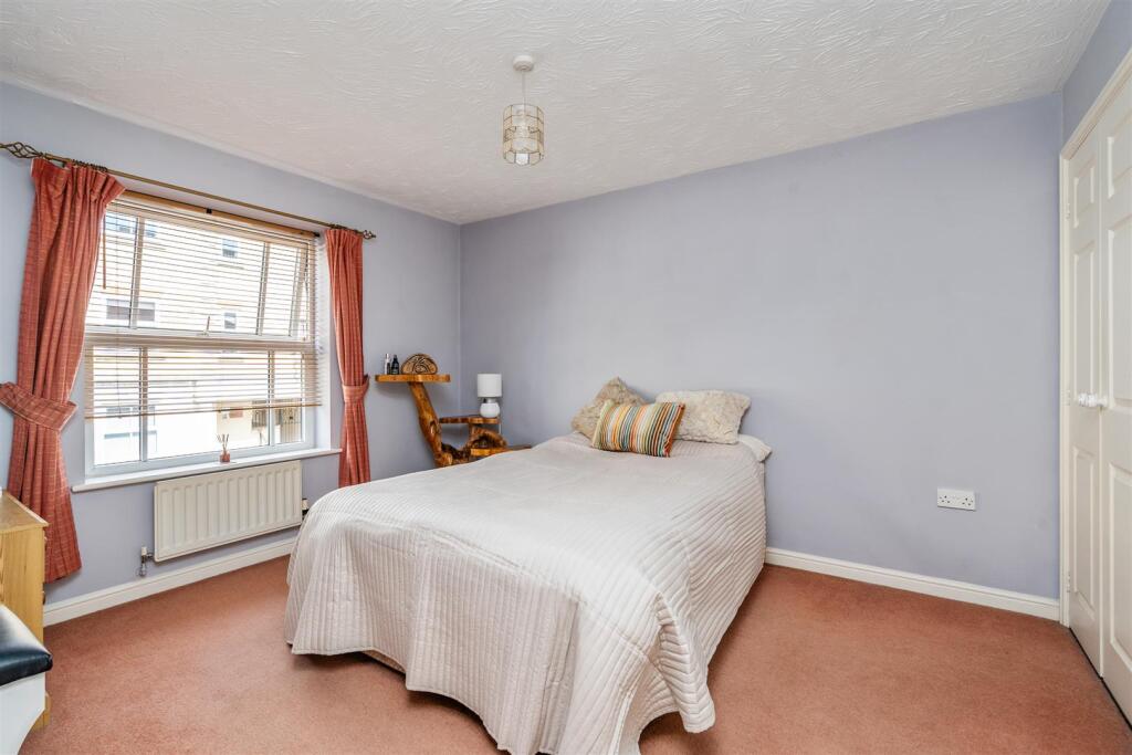 122 Rumbush Lane_17.jpg