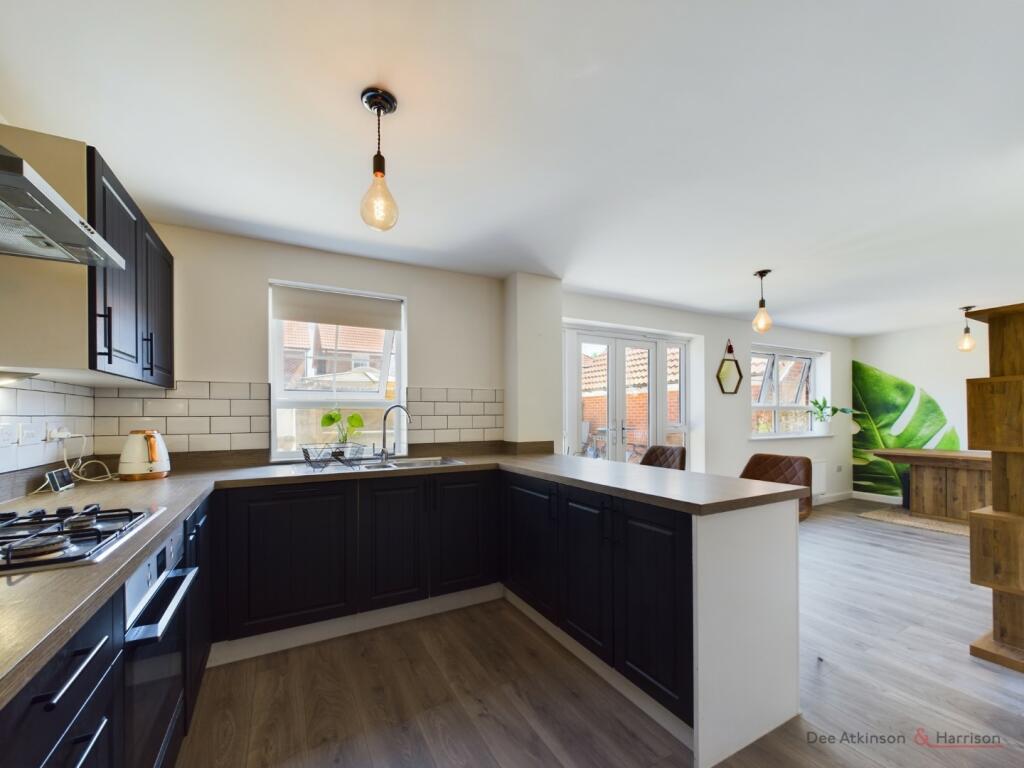 Kitchen/Dining Room