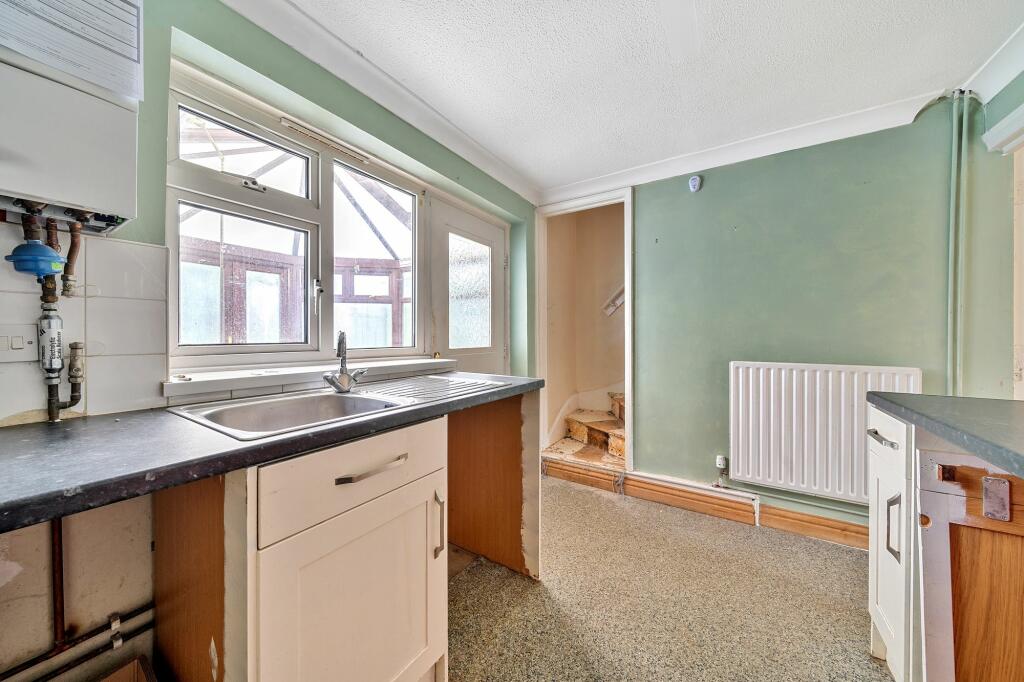 Kitchen (2)