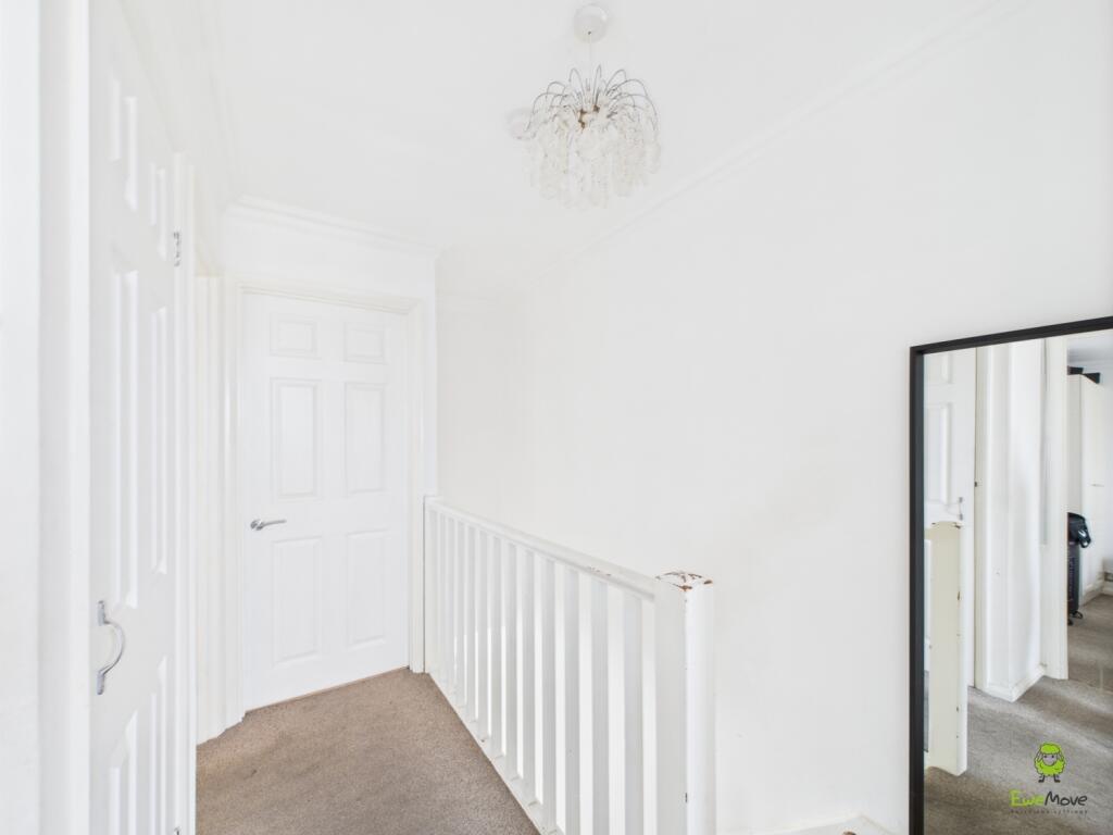 Presented by Nicoleta at EweMove Bexleyheath and D