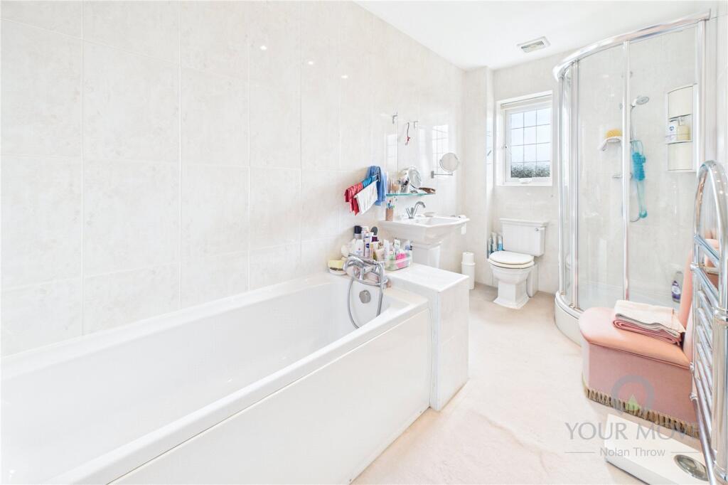 Ensuite Bathroom