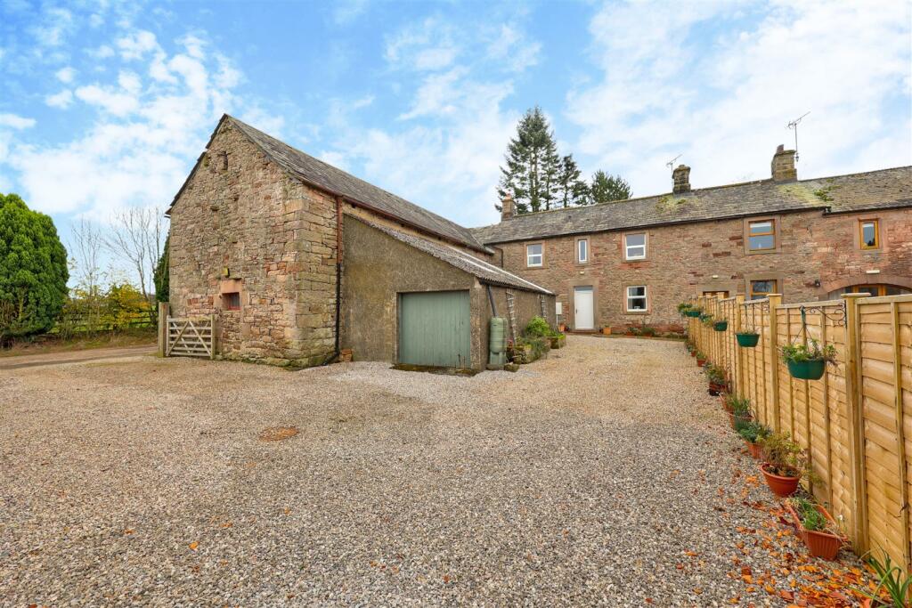 Barn / Farmhouse