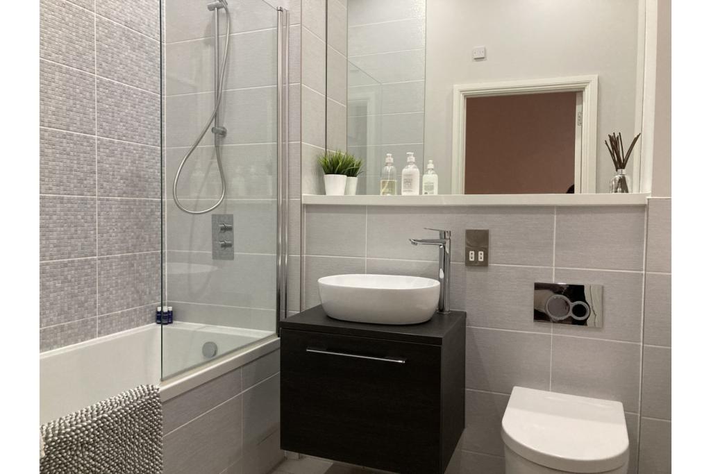 En-suite Two