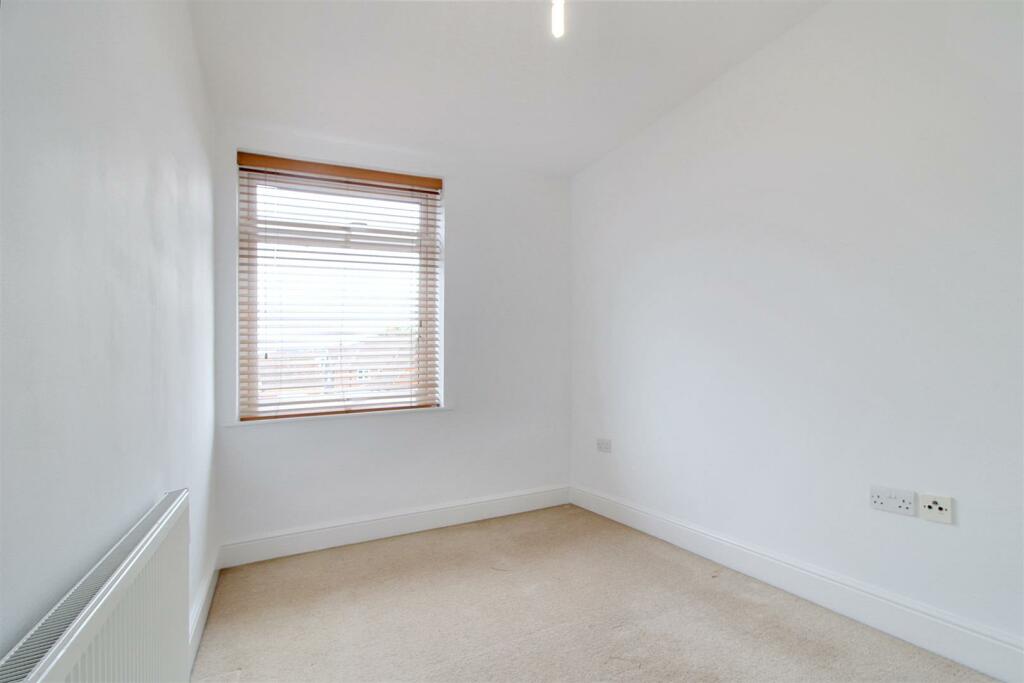 Bedroom 2.JPG