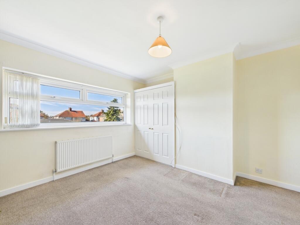 CAM02386G0-PR0123-STILL012