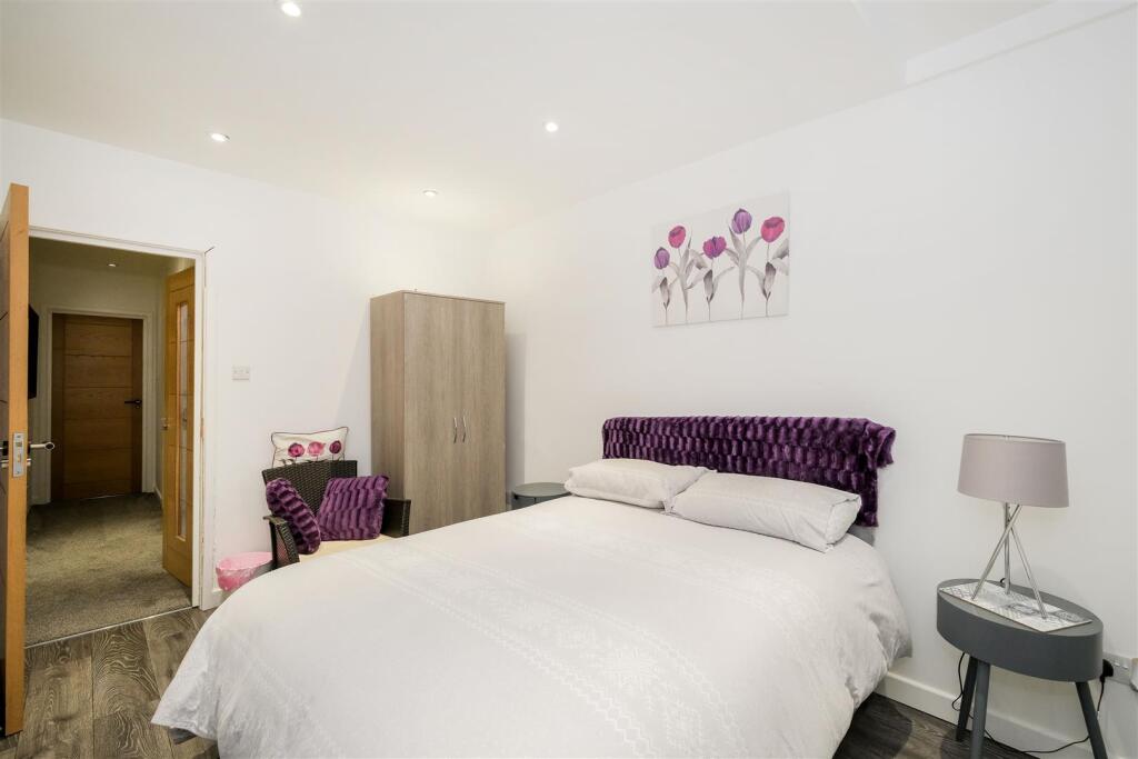 21 Aubrey Road-2.jpg