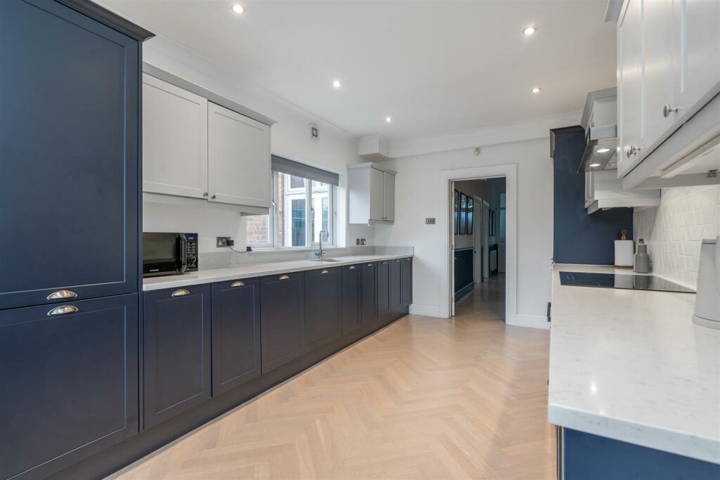 89 Richmond Road, Solihull, B92 7RR_21.jpg