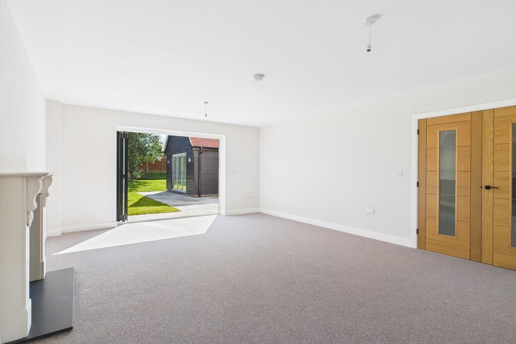 CAM01689G0-PR0456...