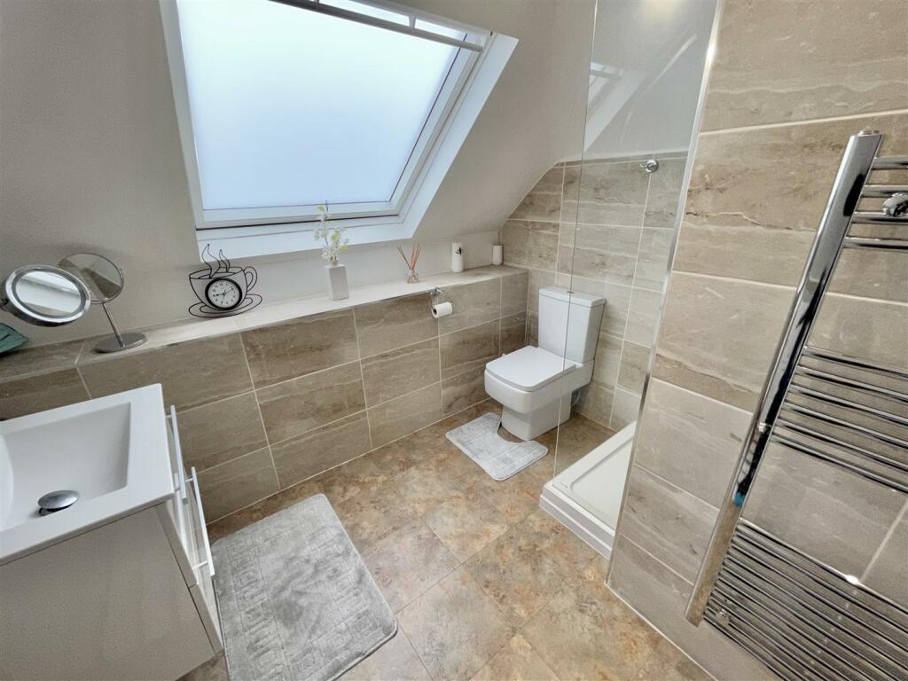 En Suite Shower Room