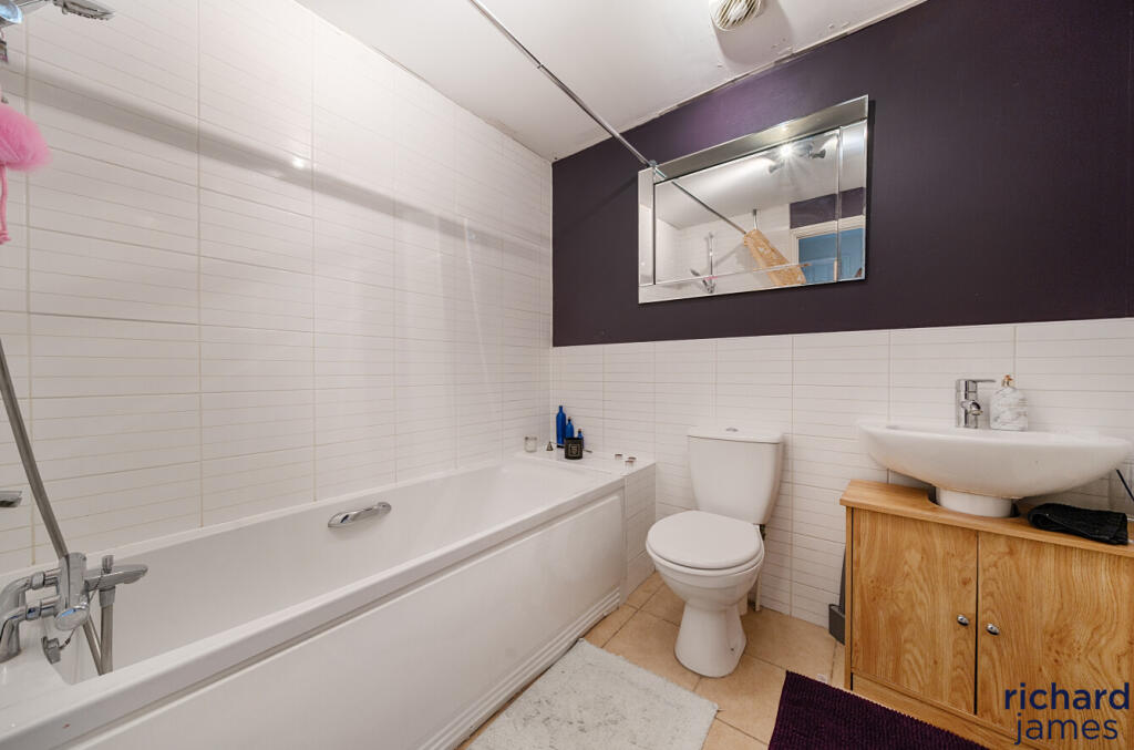 cdcb9ade621041d2b7e6519b1b186d4a