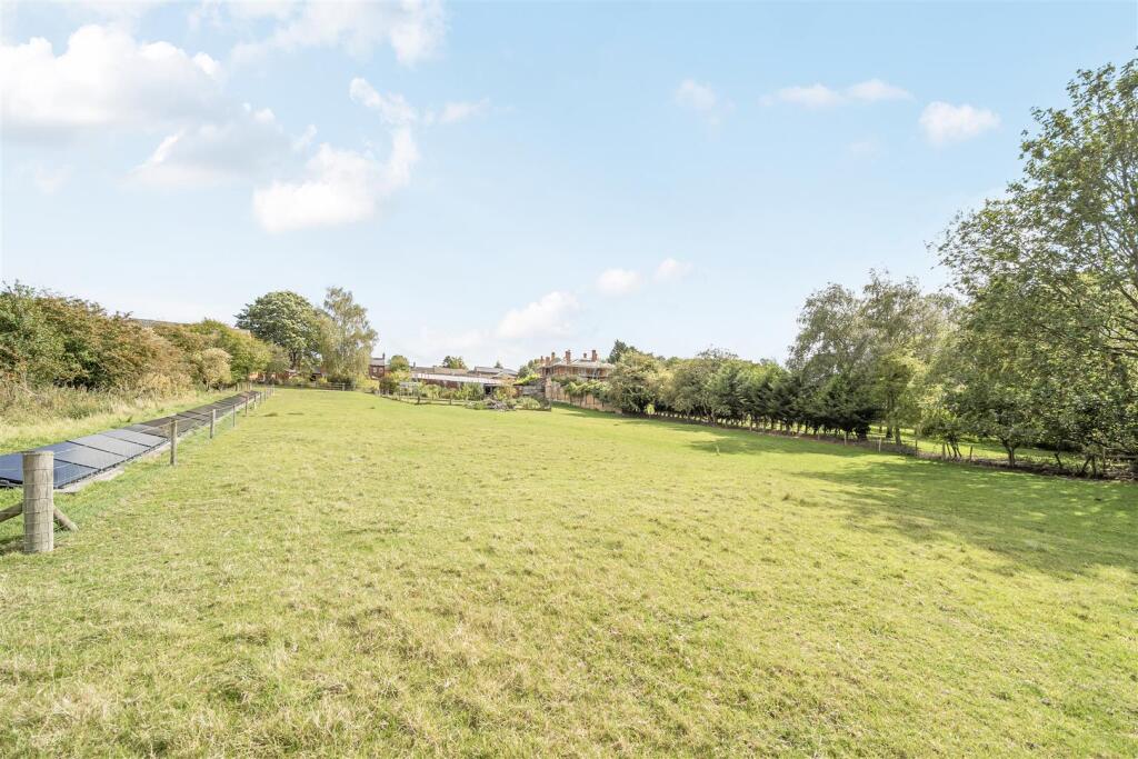 West End Farm, 5 West End