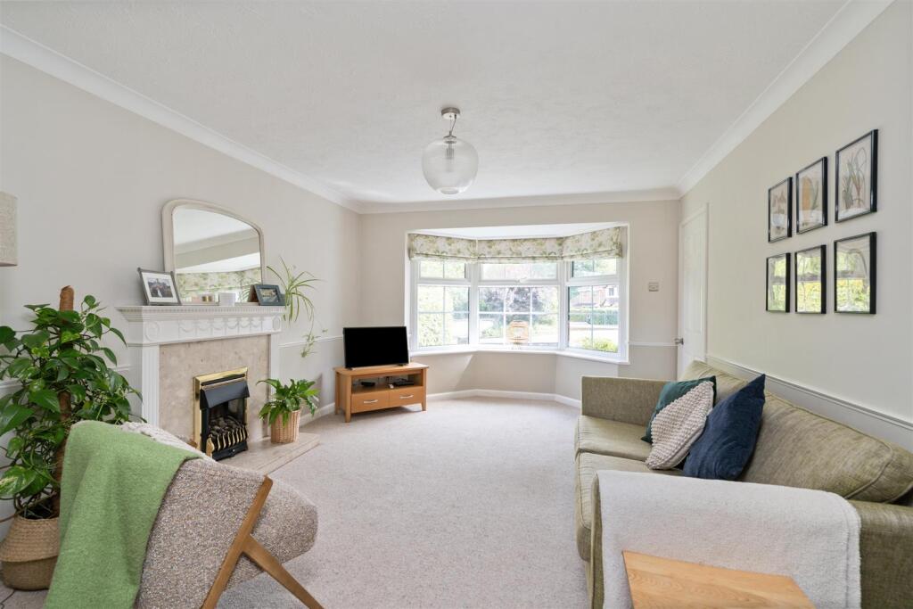 19 Chelveston Crescent_17.jpg