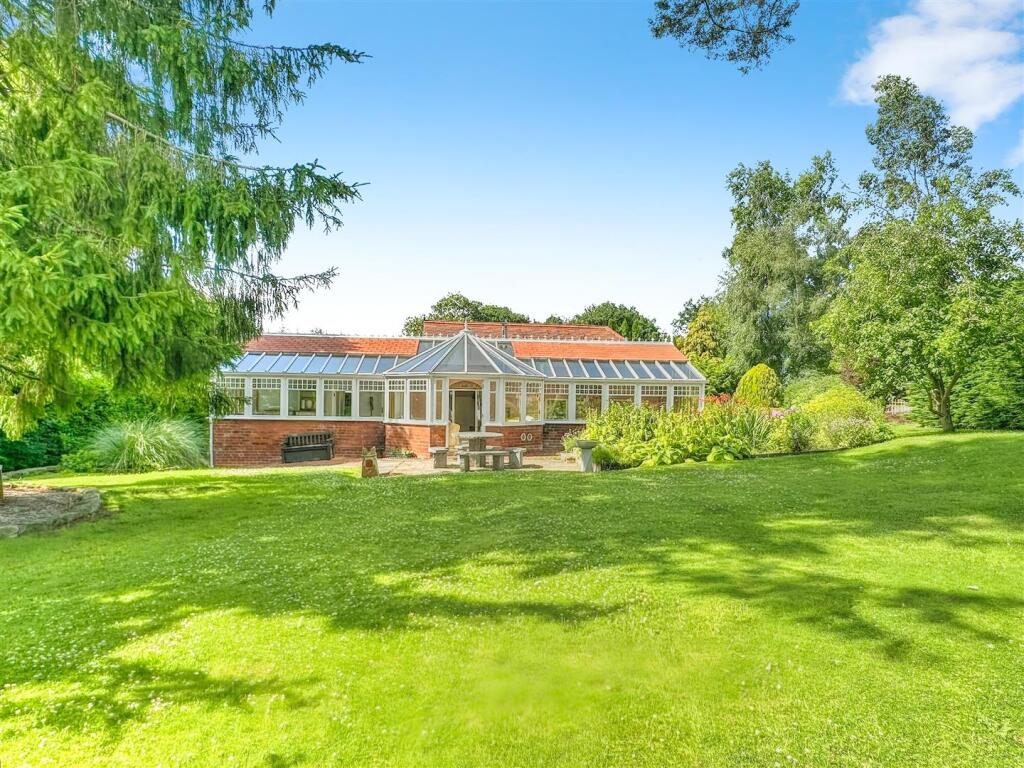 ADDITIONAL GARDEN IMAGE