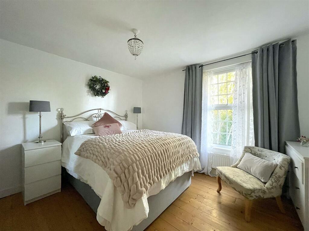Bedroom One (1).jpeg