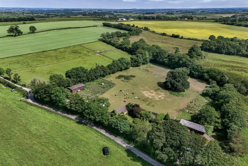 -6849db3aae0a3-1302723-jpg Drone (3).jpg