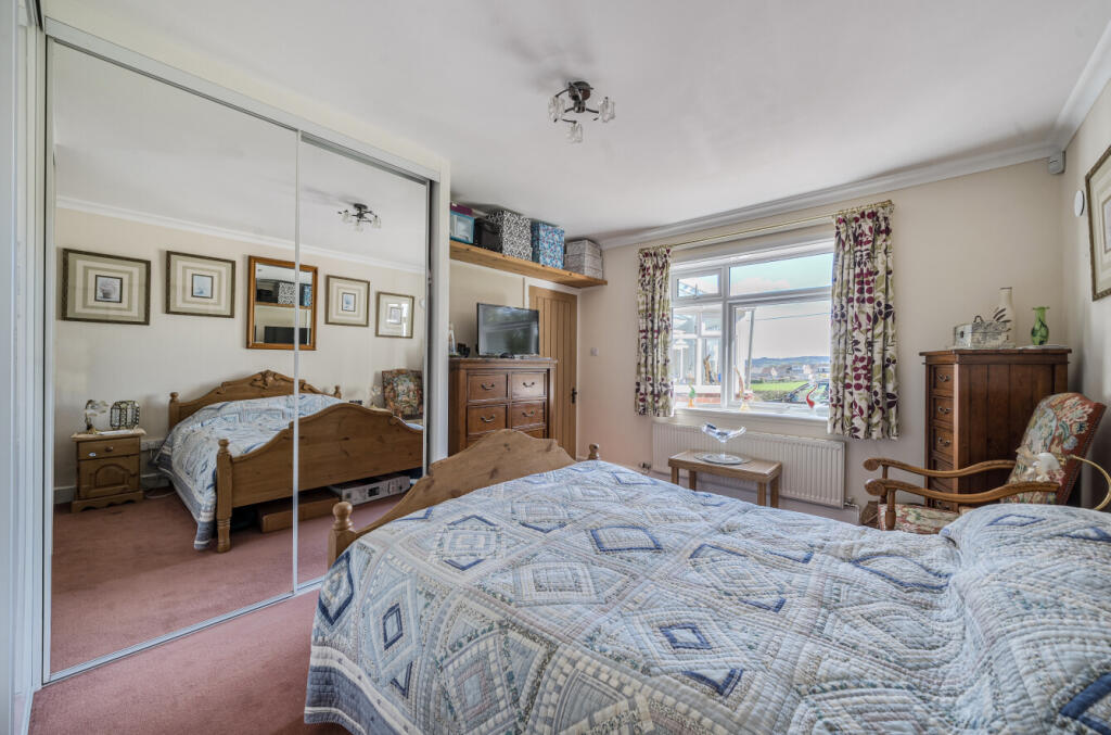 1358992-2-68d5514...