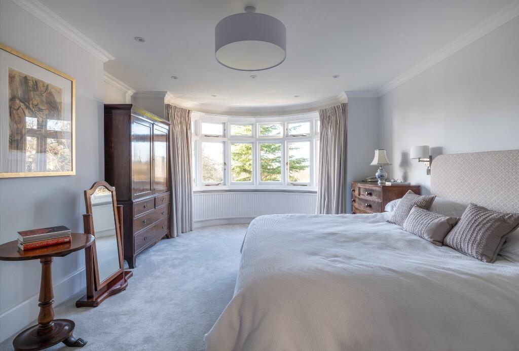Principal bedroom