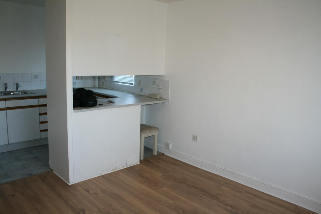 KItchen/Lounge