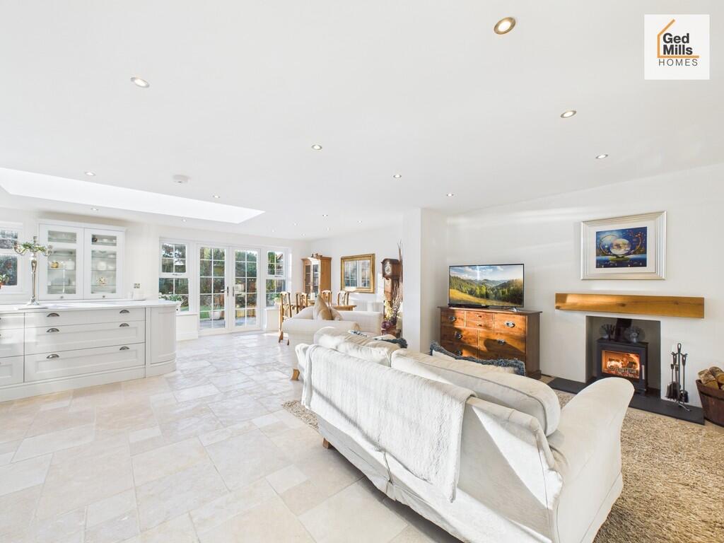 CAM02899G0-PR0069...