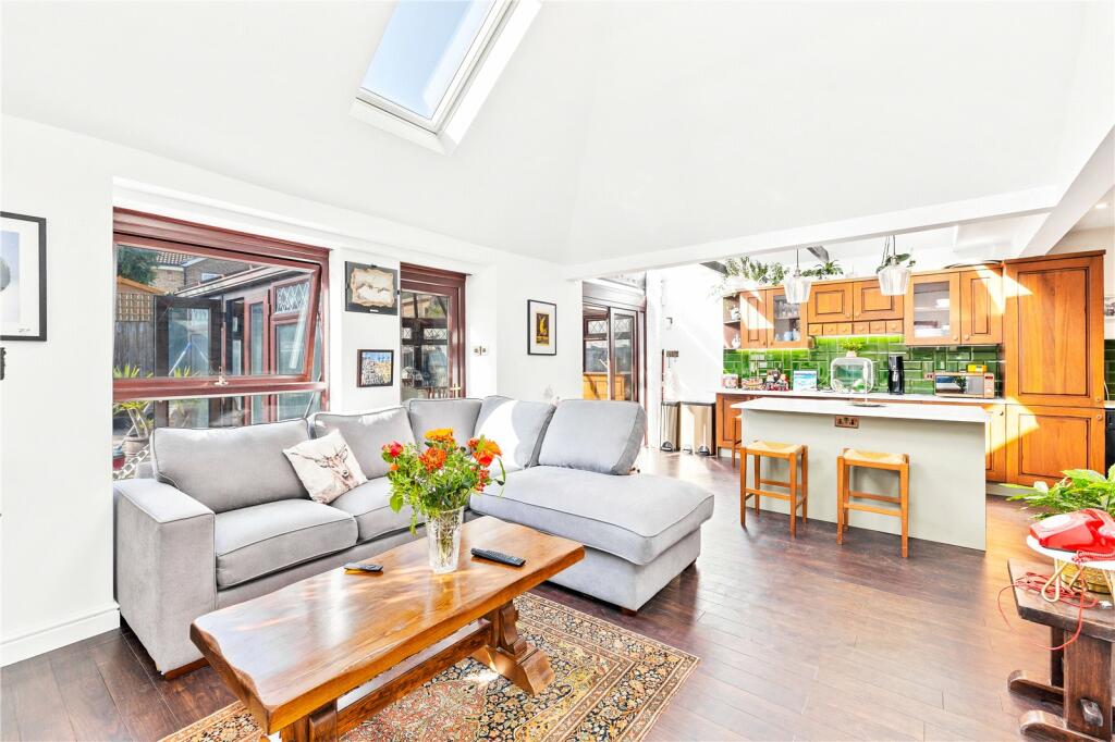 Kitchen/Living Room