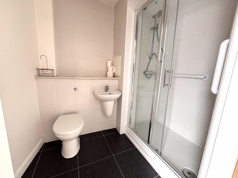 Ensuite to bedroom one