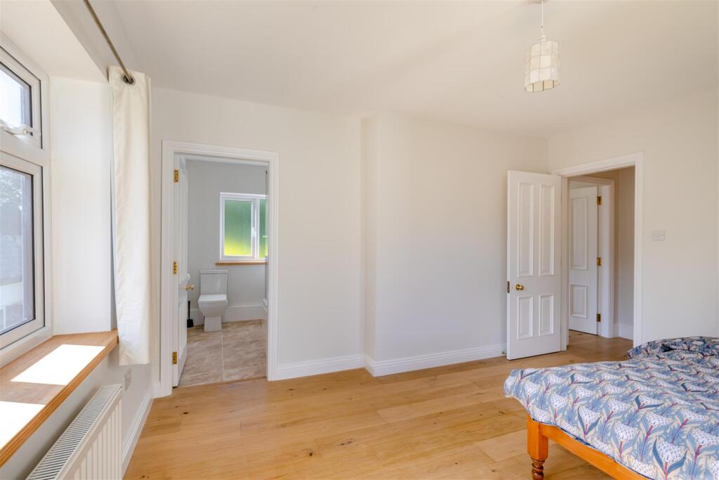 Master Bedroom 2.jpg