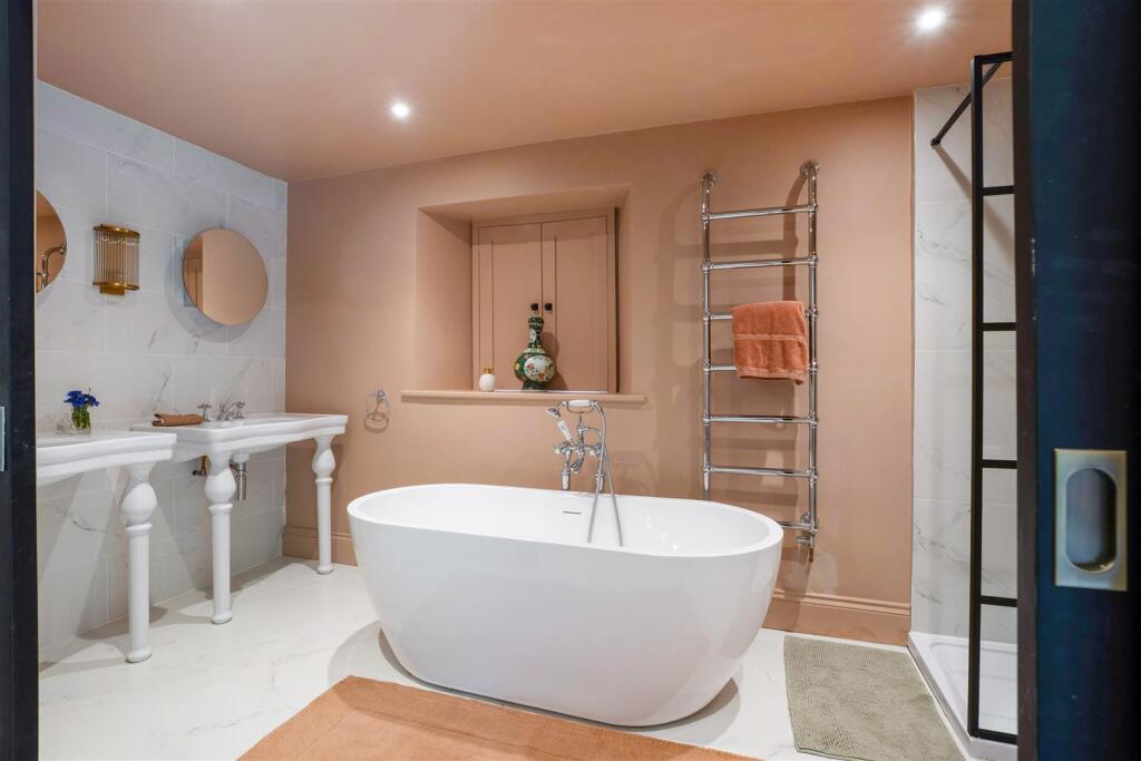 Ground Floor Bathroom.jpg