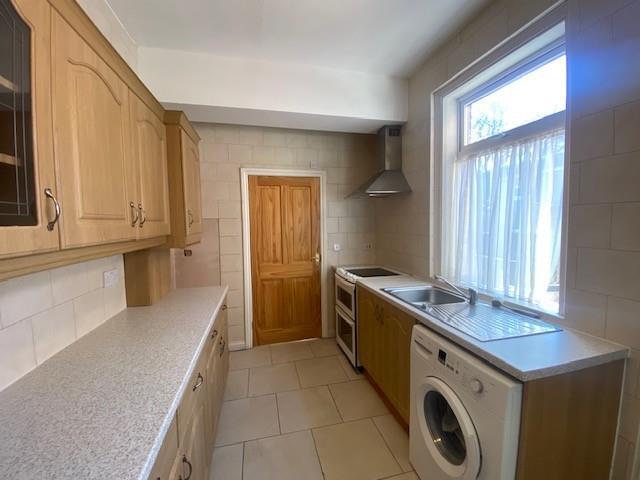 KITCHEN 1.jpg
