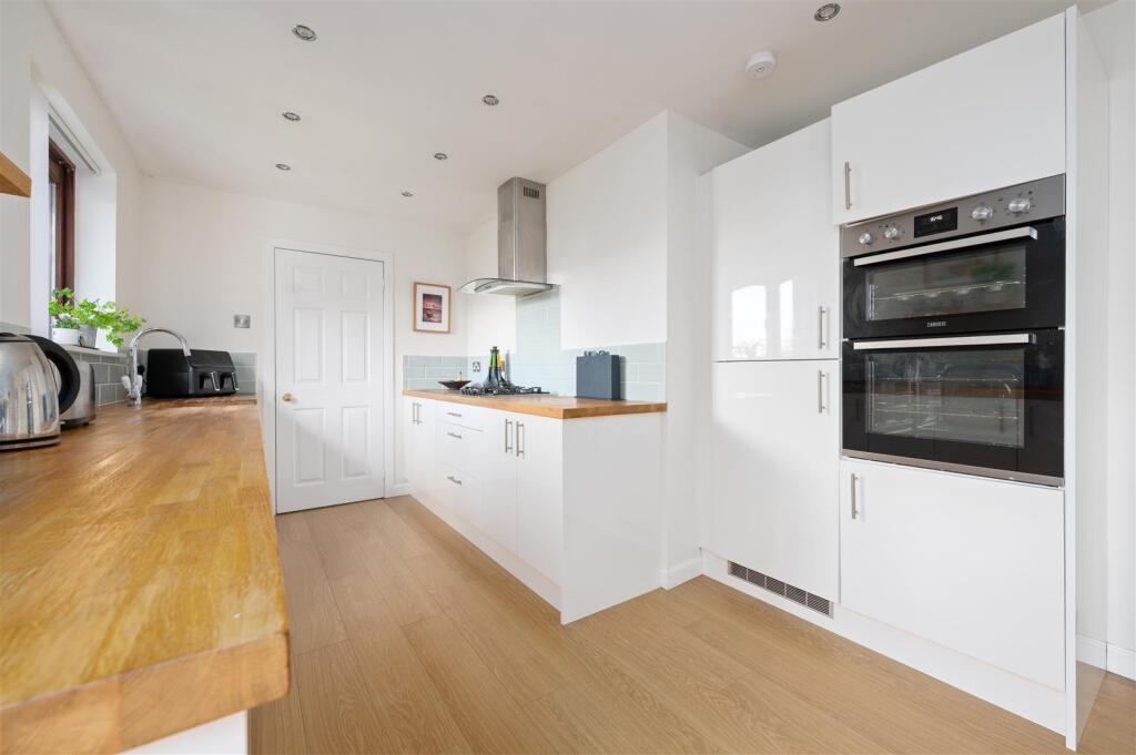 30RossAvenue017.JPG