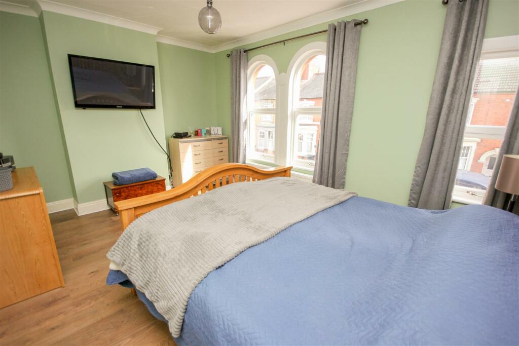 Master Bedroom.jpg