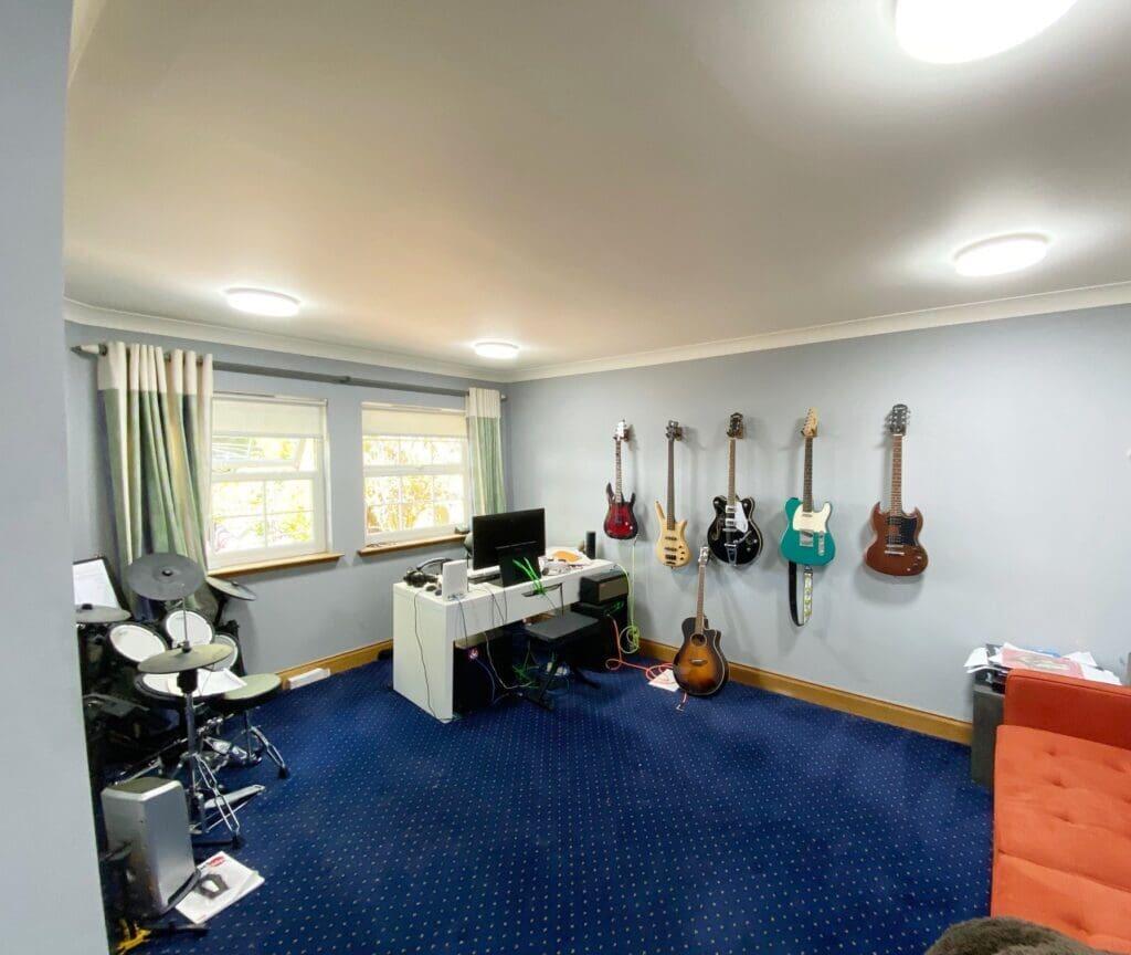 BEDROOM 5