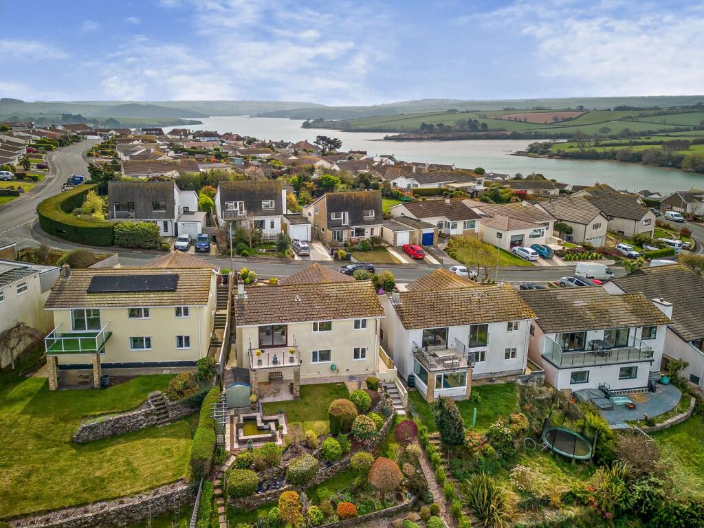 Location &amp; Views