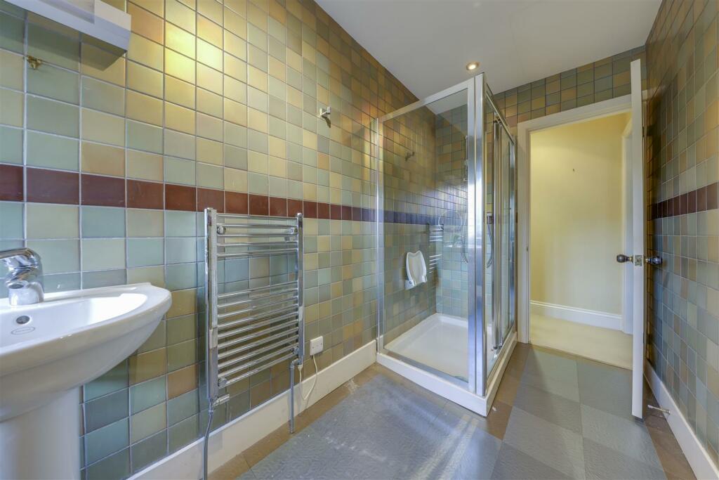 Shower Room Alt 2