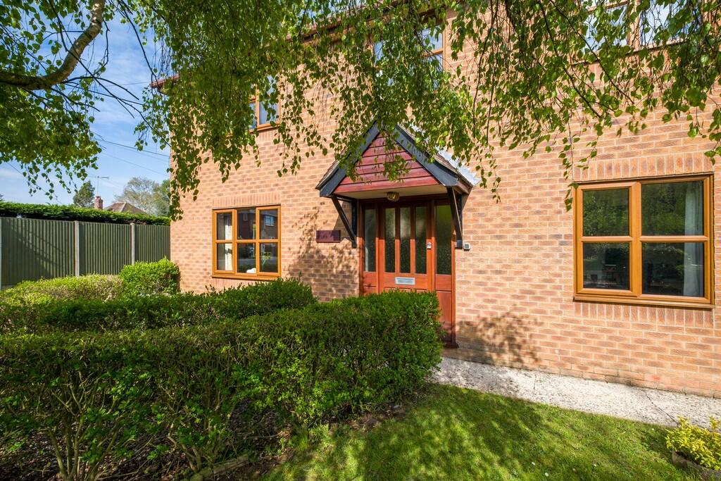 1440px1 Oaklands-...