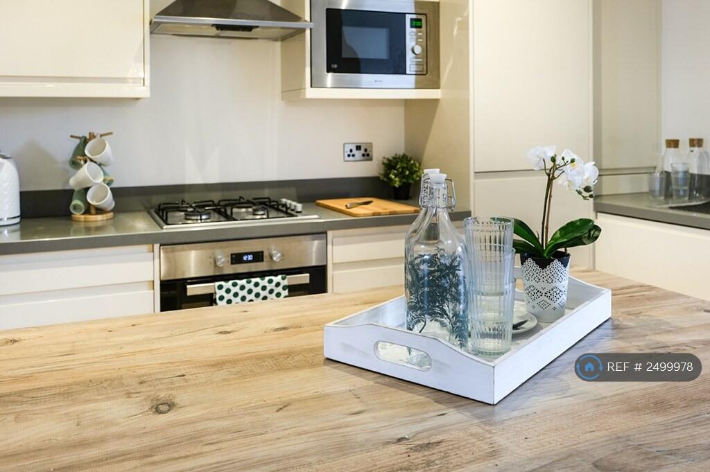 Kitchen 4