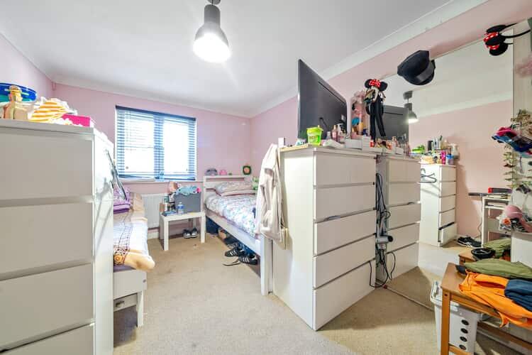 1287964 9 683d7330f40e9 min