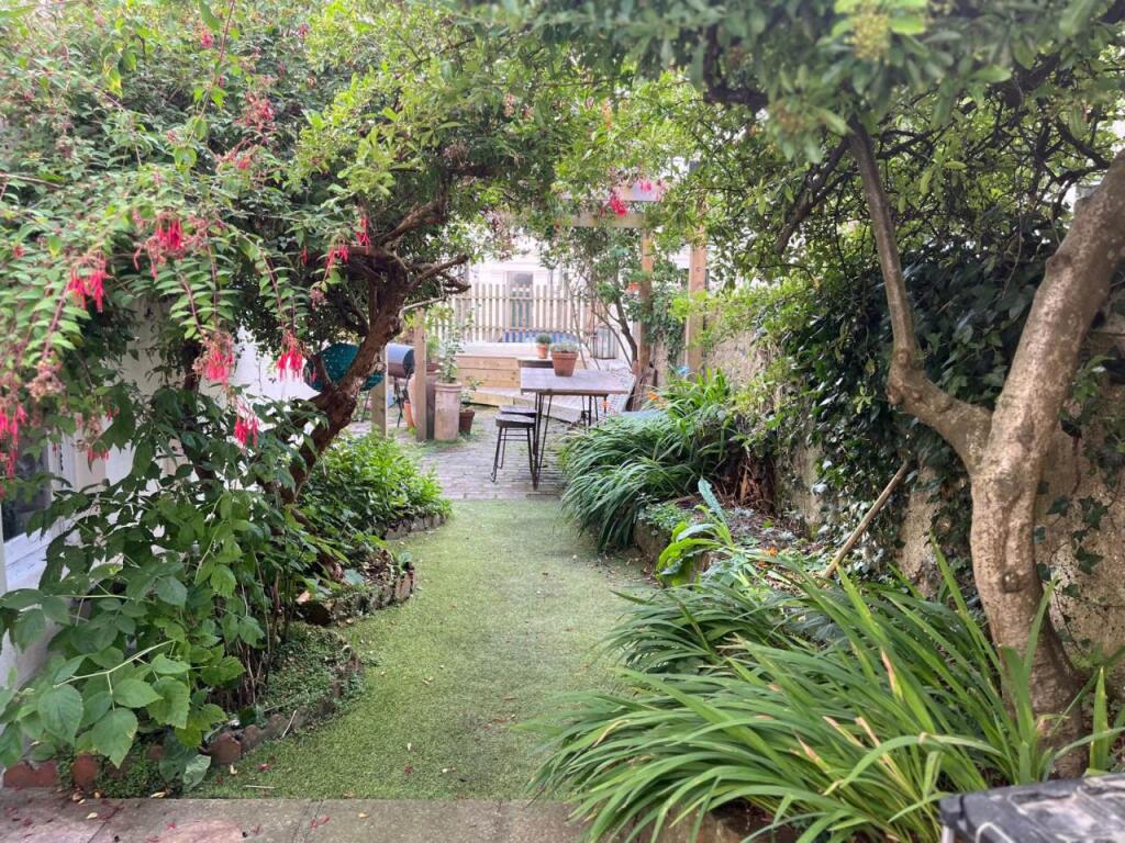 Garden View Good 