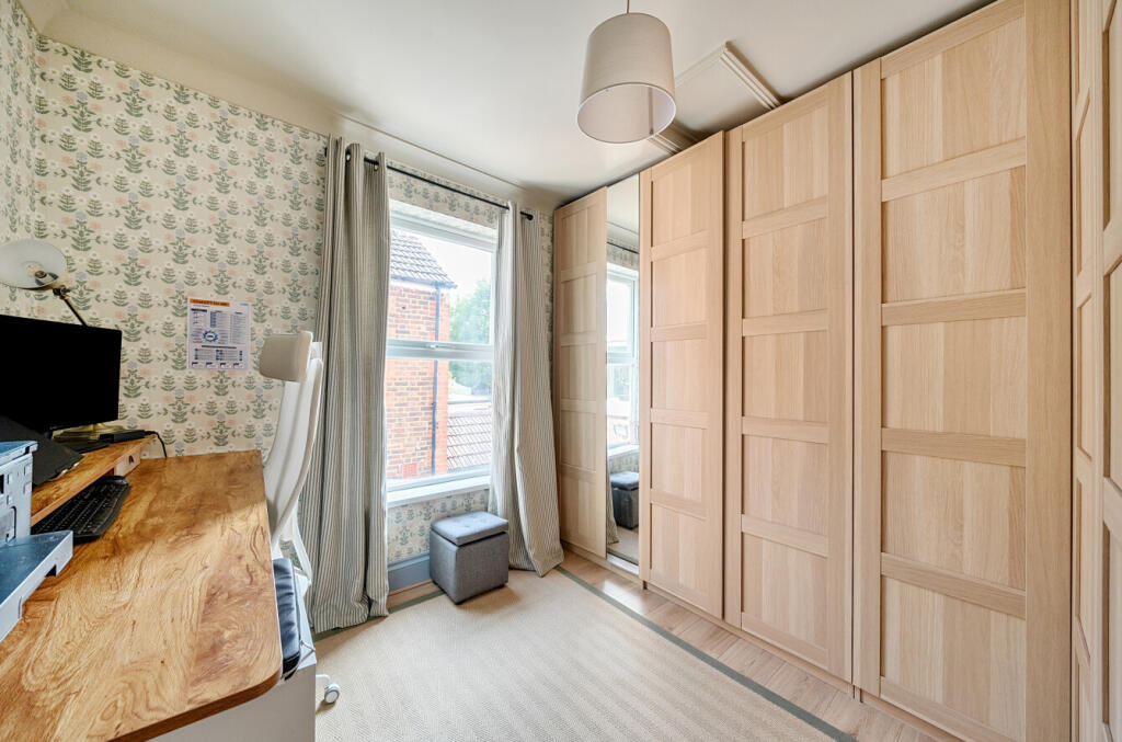 1298957-18-68309a...