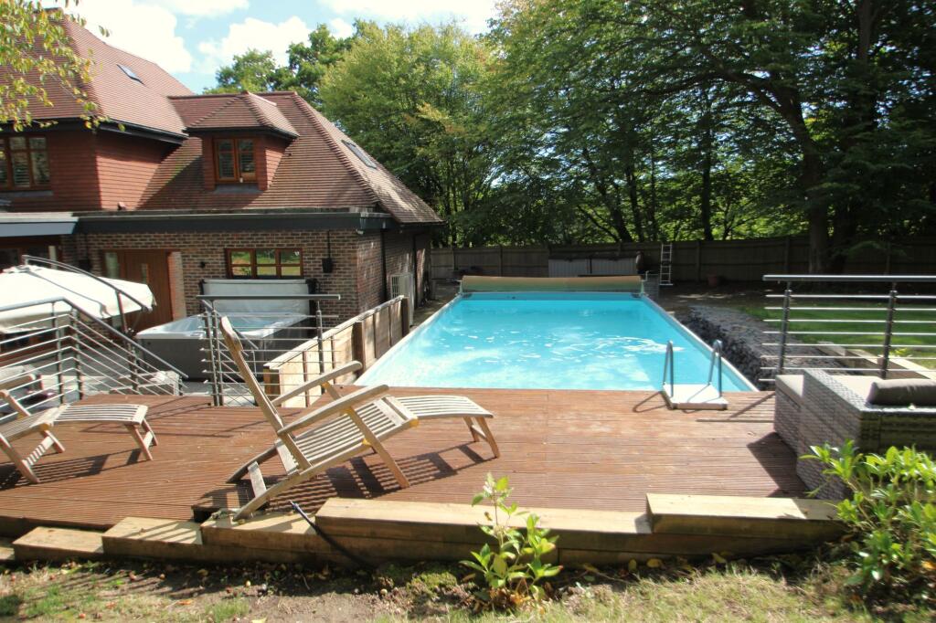 pool