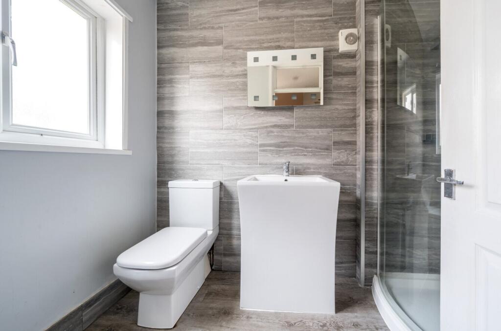 Bathroom 2