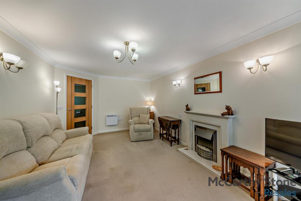 8656560-interior06-800.jpg