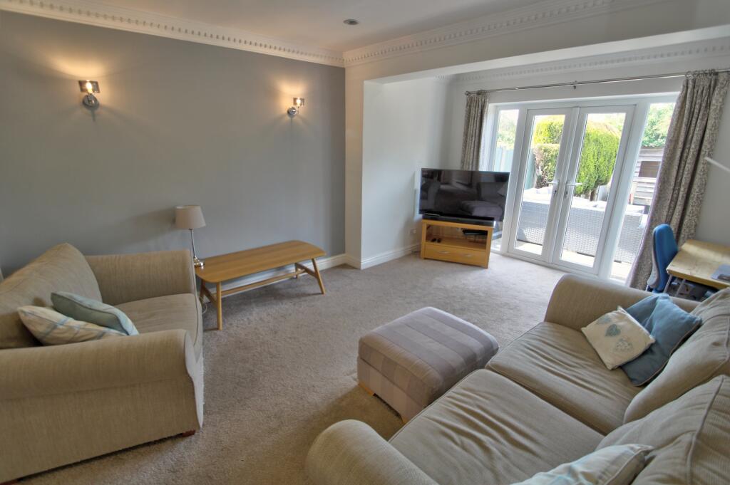 Lounge A