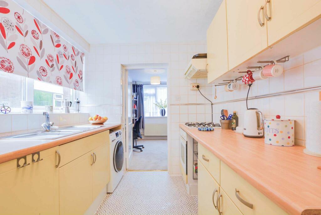 Fitted Kitchen